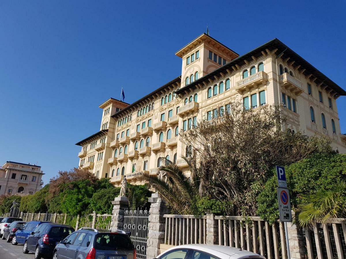 Rodeo Drive Apartment Viareggio Ngoại thất bức ảnh