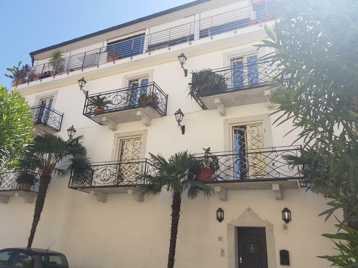 Rodeo Drive Apartment Viareggio Ngoại thất bức ảnh